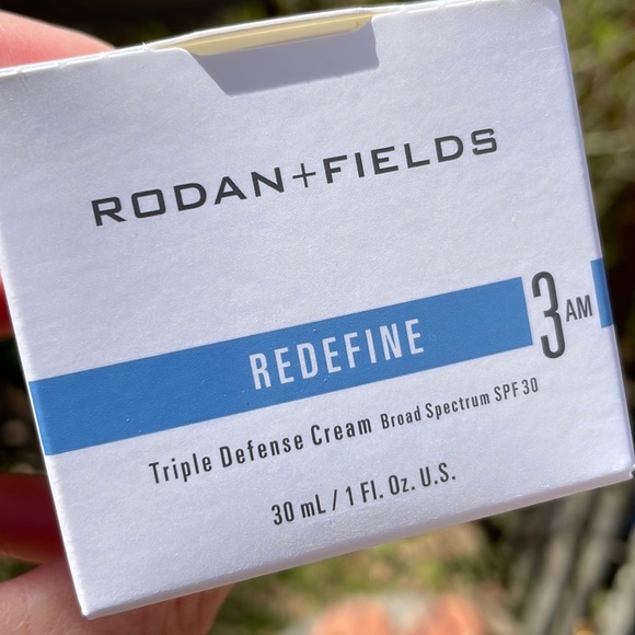 NWB RODAN + FIELDS Redefine Triple Defense Cream SPF 30 - Picture 2 of 10